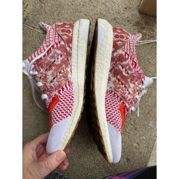 Adidas UltraBoost 5.0 DNA Cloud White Red Women's Size 9.5 Running Shoes GY3190 - Picture 5 of 9